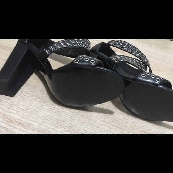 Steve Madden Heels - Picture 5 of 5